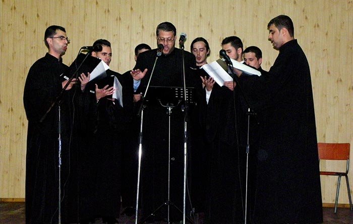 De la muzica sacră la manele 91363