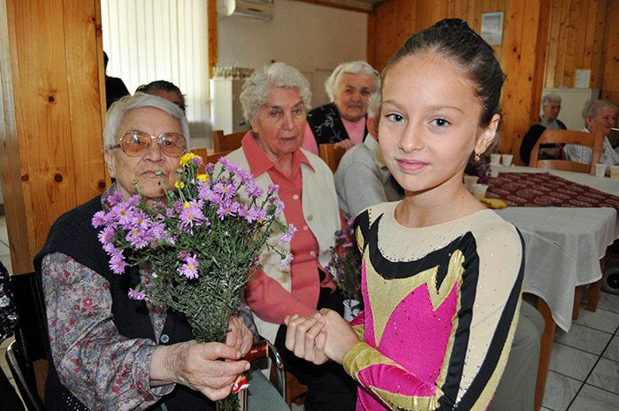 „Grija pentru bătrâni arată gradul de civilizaţie al unui popor“ 91355