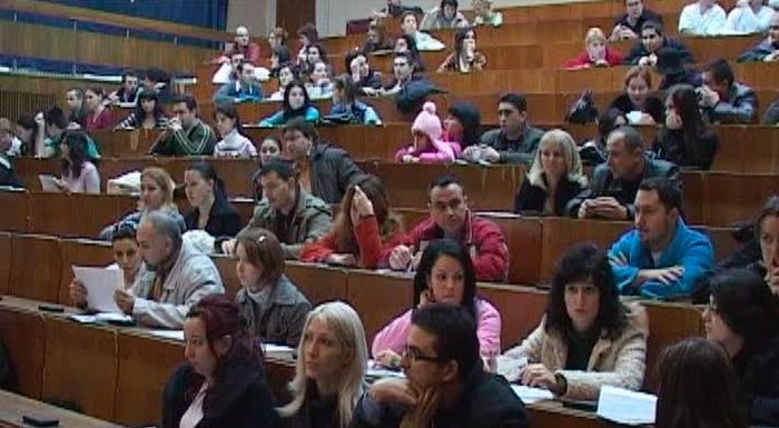 Locuri de muncă pentru studenţi, în Germania 91366