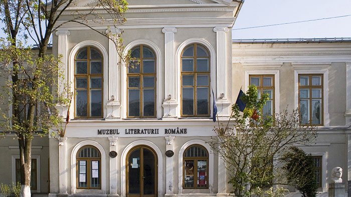 Eminescu în arhive şi biblioteci particulare 91501
