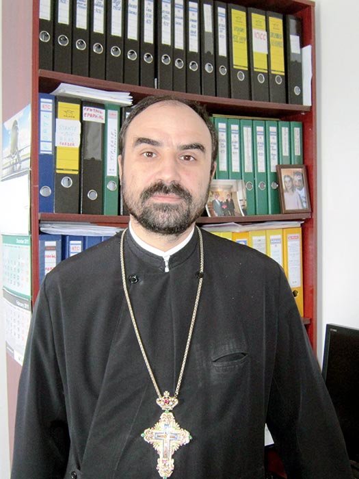 Sfaturi practice în Biserică: O mână întinsă celor în nevoi 91648