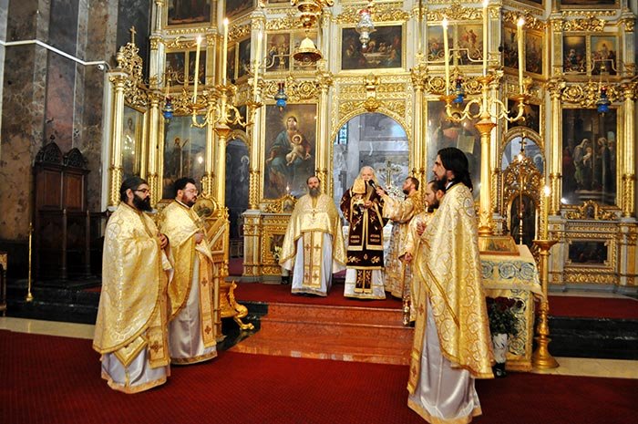 Ctitorul Catedralei mitropolitane din Iaşi, omagiat prin rugăciune 91713