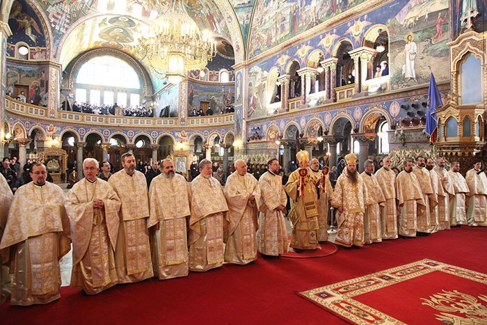 Sfinţii Trei Ierarhi prăznuiţi în Ardeal 91825