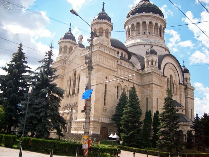 Îndemn la unitate şi coresponsabilitate bisericească 91835