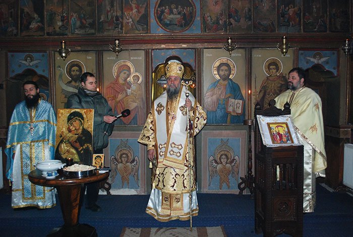 „Credinţa îi descoperă Bătrânului mântuirea“ 91887