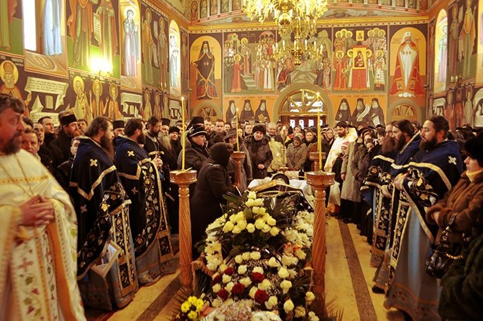 Părintele Teofil, „purtat spre împărăţia cerurilor” 91913