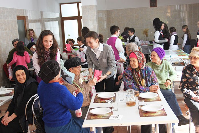 „Speranţe pentru vârsta a treia“ 92217