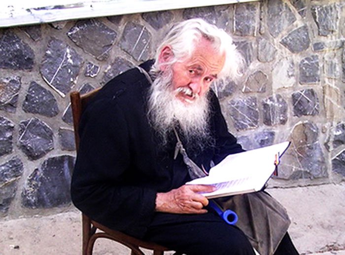 Protosinghelul Ioanichie Şoncutean - un pustnic al Munţilor Bucegi 92221