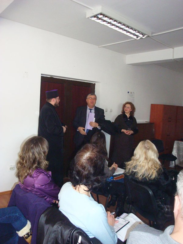 Seminar dedicat problematicii bătrânilor imobilizaţi la domiciliu 92226