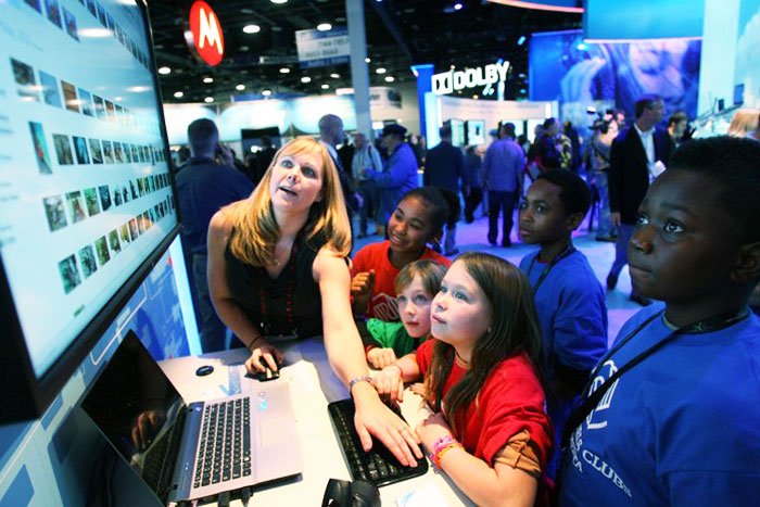 Viaţa spirituală în decorul tehnic al prezentului 92235