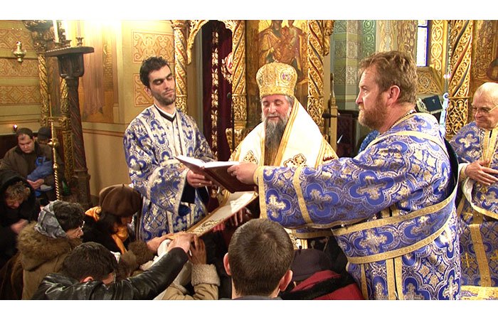 Slujiri arhiereşti în bisericile oltene 92271