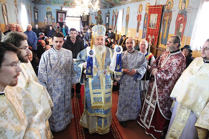 Slujiri arhiereşti în Transilvania în Duminica Iertării 92270