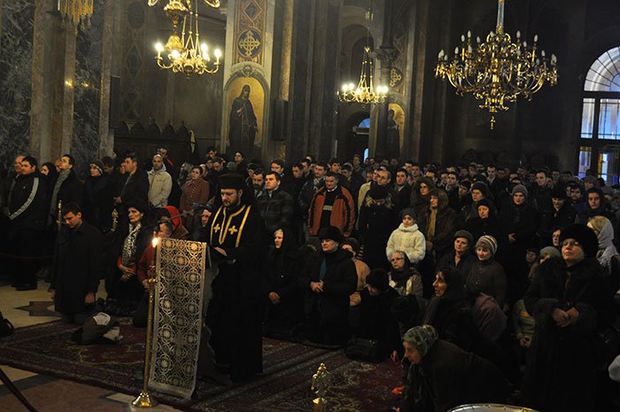 Program liturgic special la Catedrala mitropolitană din Iaşi 92286