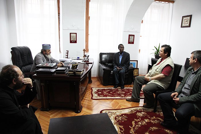 „Eforturile noastre sunt în beneficiul societăţii“ 92315