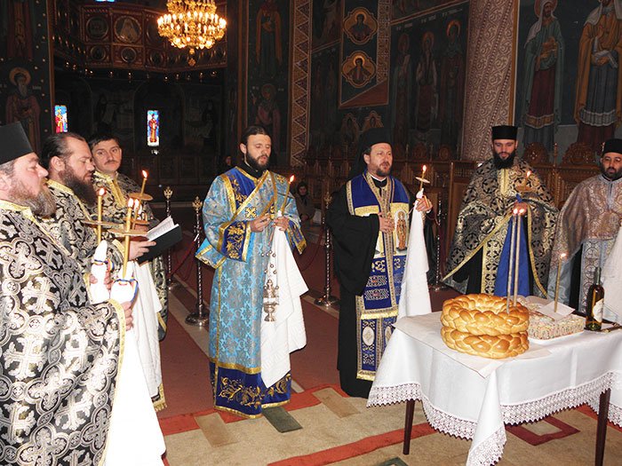 Slujbă de pomenire pentru episcopul Grigorie Leu al Huşilor 92331