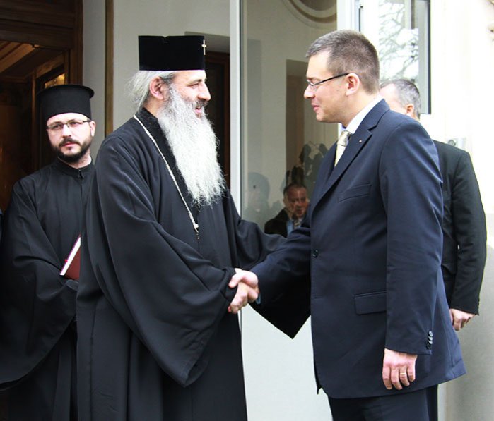 „Să aveţi priceperea, puterea şi credinţa necesare pentru a conduce destinele ţării“ 92352