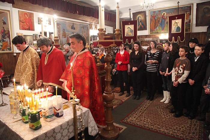 Mărțișoare pentru bătrânii bolnavi 92380