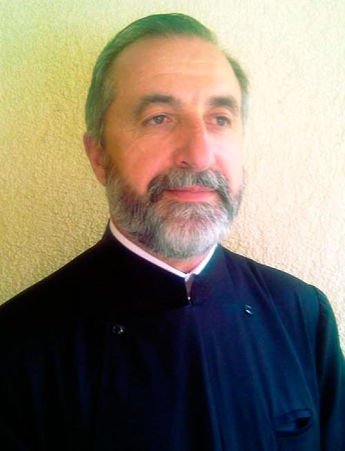 Răspunsuri duhovniceşti: În perioada postului trebuie să ne îngrijim şi de cei care au plecat la cele veşnice 92382