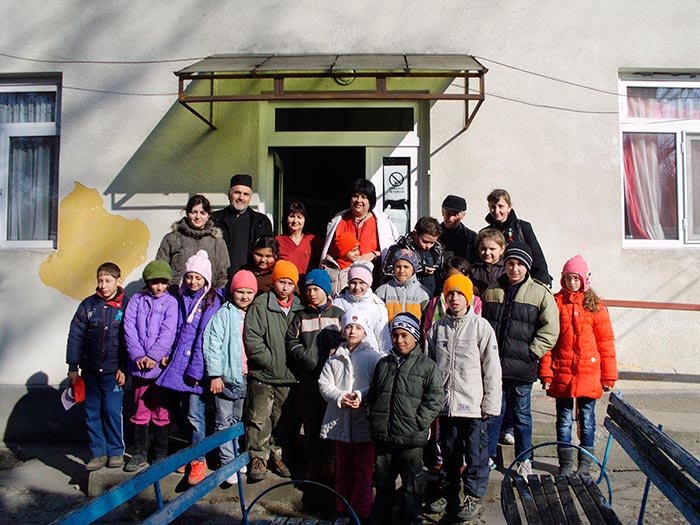 Acţiunea „De la copil la copil“ 92420