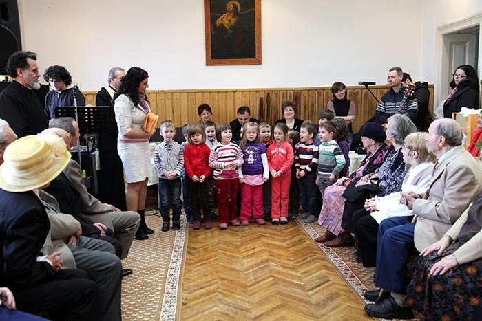 Cinstire şi recunoştinţă pentru mame 92446