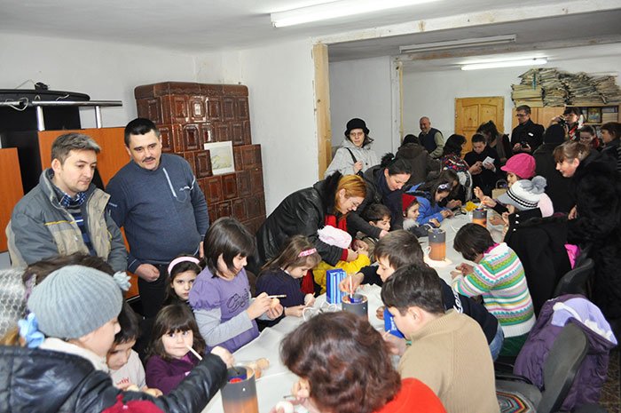 Tradiţia strămoşească, reînviată prin cursuri de încondeiat ouă 92518