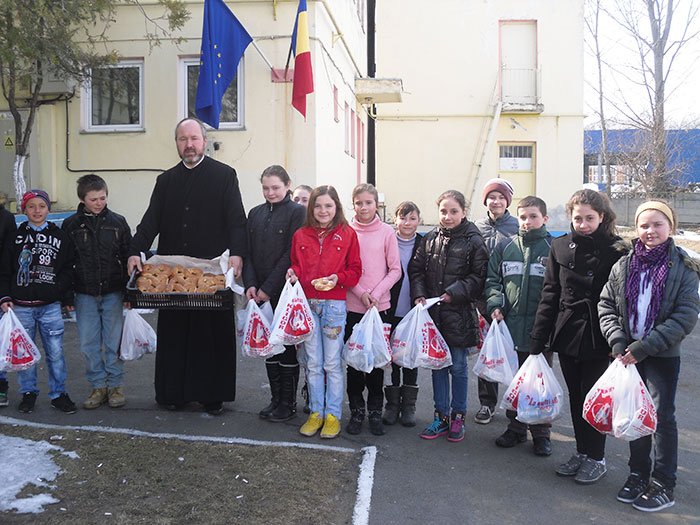 Copiii din Barcea Nouă învaţă iubirea lui Hristos 92525