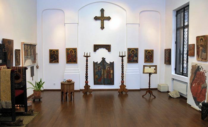 O colecţie impresionantă la Stavropoleos 92695