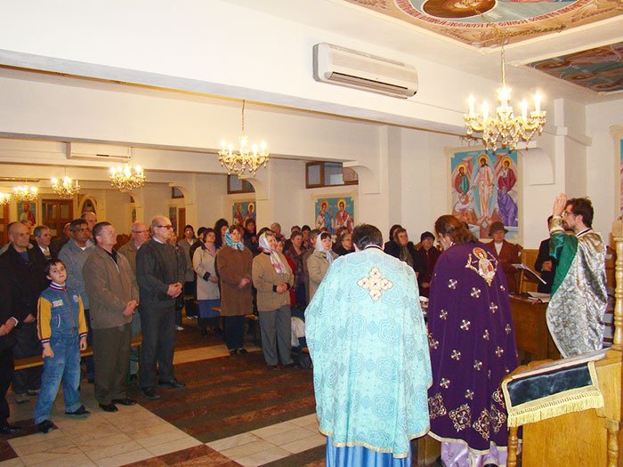 Liturghie de Buna Vestire în limbaj mimico-gestual, la Braşov 92808