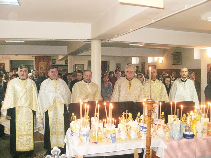Taina Sfântului Maslu la Parohia Bocşa Română 92820