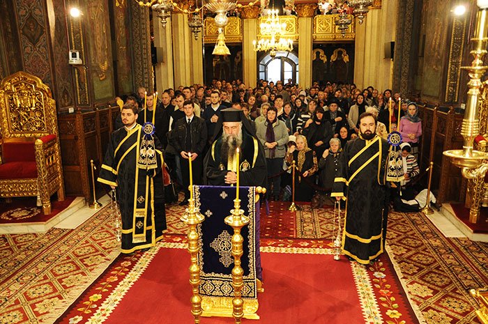 „Dumnezeu ne iubeşte, oricât de păcătoşi am fi“ 92850