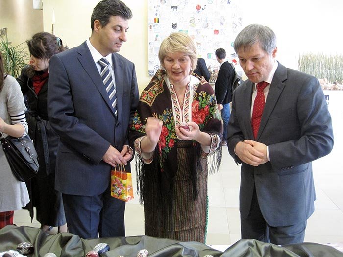 Un creator din Bucovina a vestit Paştile în inima Uniunii Europene 92924