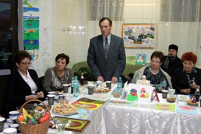 „Şcoala iubirii creştine versus şcoala violenţei“, la Săvineşti 92940