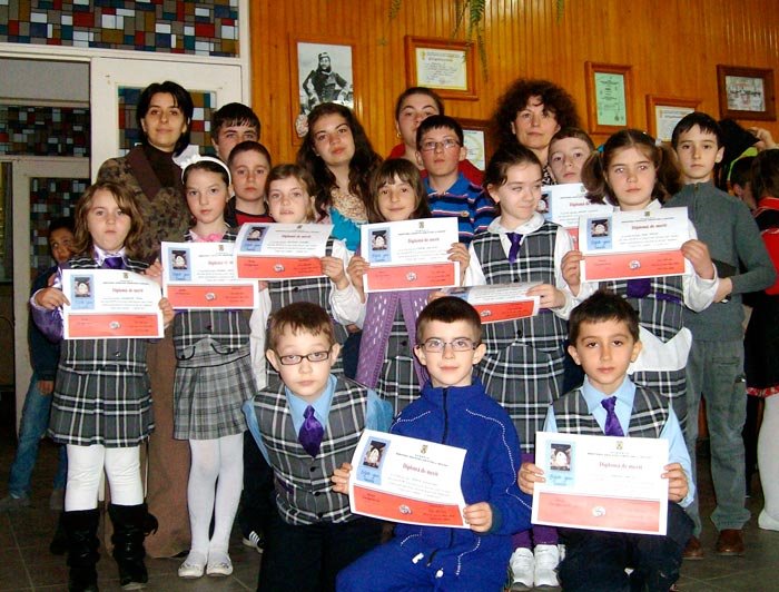 A II-a ediţie a cercului de pictură „Trepte spre Lumină“ 93009