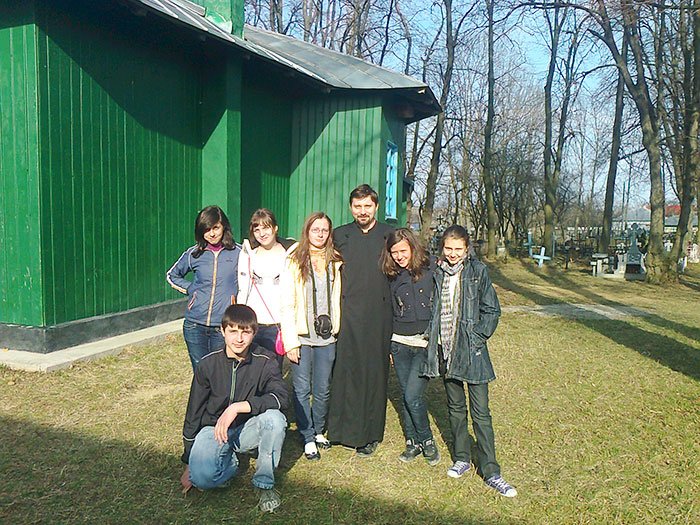 Proiect educativ-filantropic în parohia Başeu 93126