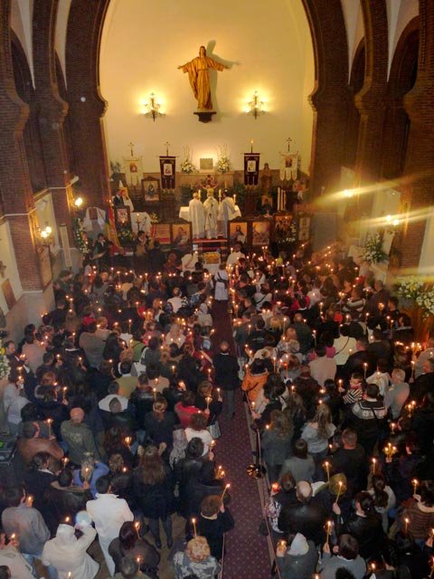 Învierea sărbătorită de românii de pretutindeni 93168