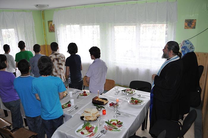 Bucuria Sfintelor Paşti la Centrul de Plasament „Gulliver“ 93182