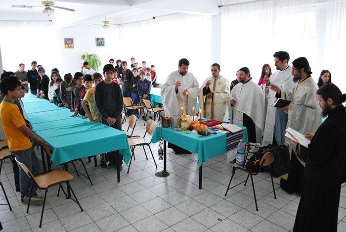 Activităţi misionare la Râmnicu Vâlcea 93294