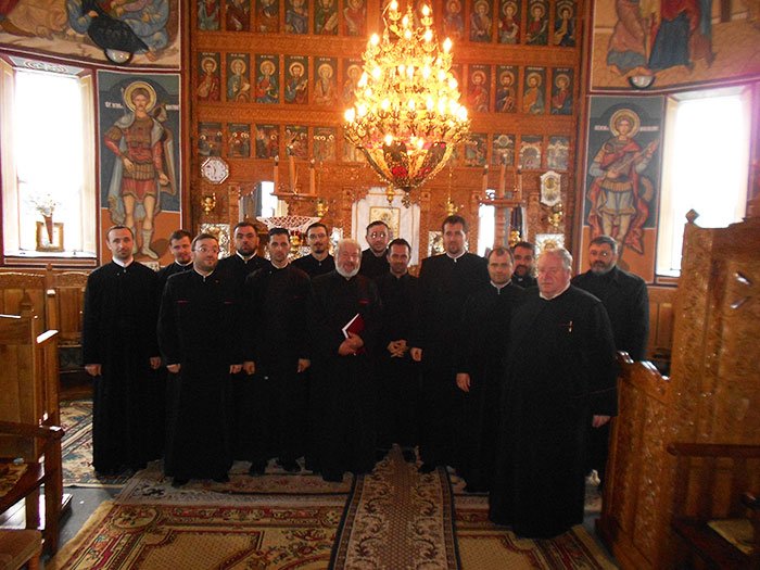 Cerc pastoral în Parohia vâlceană Perişani Băiaşu 93321