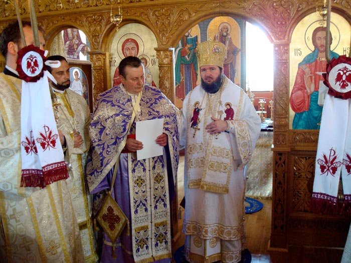 Târnosire de biserică în Parohia Ferice 93363