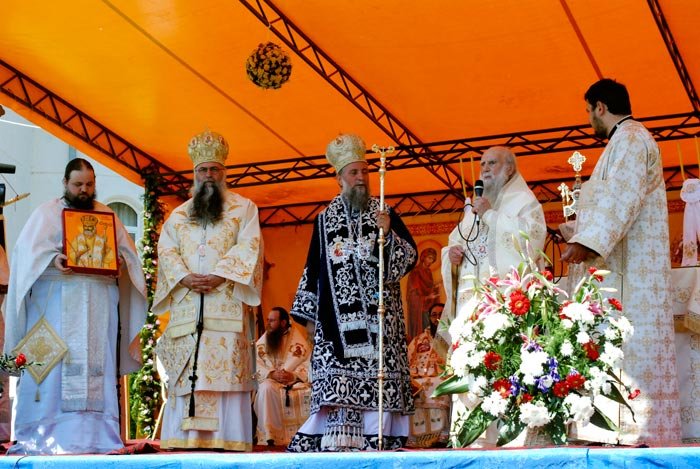 Sfântul Calinic, înapoi „acasă“ 93381