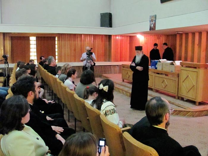 Premierea elevilor din cadrul concursului „Alege şcoala!“, la Suceava 93405