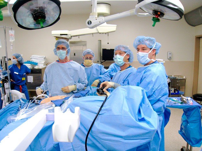 Chirurgia: ştiinţă şi ajutor divin  93409