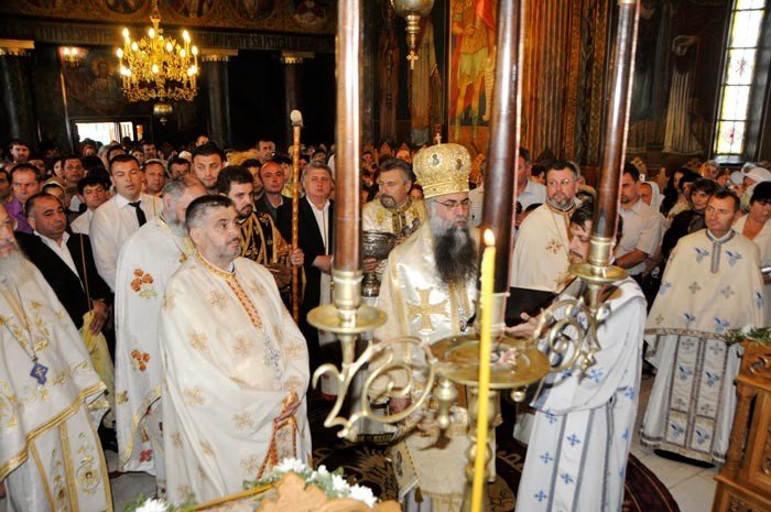 Biserica Parohiei Bumbăcari a fost resfinţită 93414