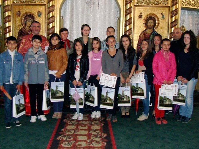 Olimpicii la religie sunt premiaţi 93437