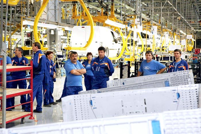 Economia românească, într-o recesiune uşoară 93452