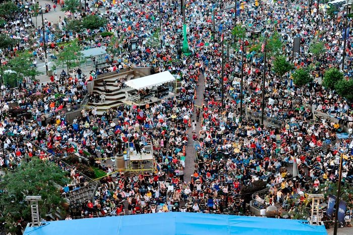 Războiul nevăzut în societatea spectacolului 93528