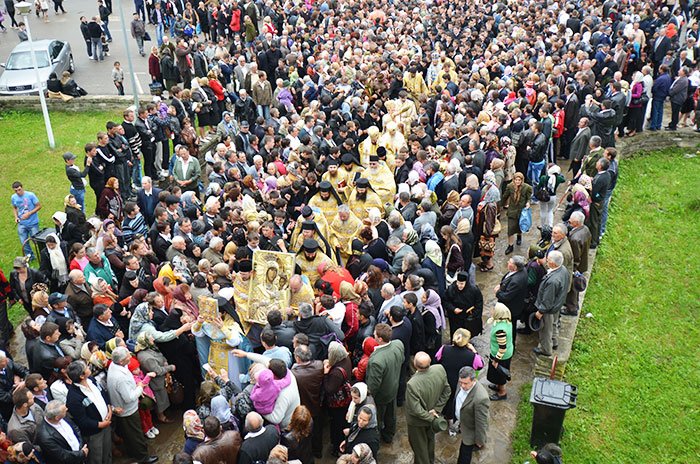 „Am venit cu toţii la Mănăstirea Neamţ pentru a ne adăpa sufletele de Dumnezeu“ 93620