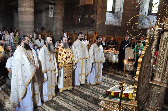 Rugăciuni pentru eroii neamului în toată Moldova 93628