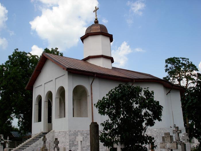 Sfinţiri la Ghighiu, Ploieşti şi Constanţa 93634