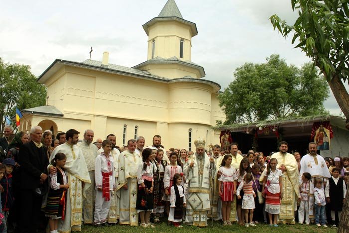 Biserica din Parohia Pechea III a fost sfinţită 93661